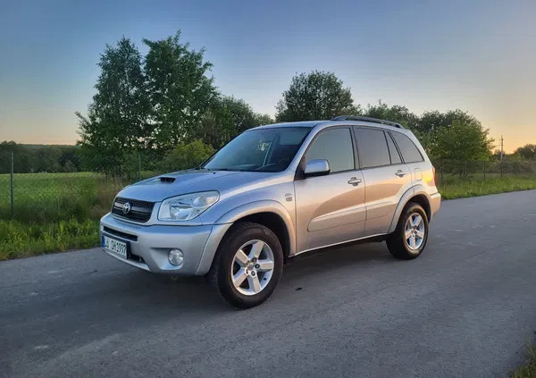 samochody osobowe Toyota RAV4 cena 19900 przebieg: 226000, rok produkcji 2004 z Piekary Śląskie